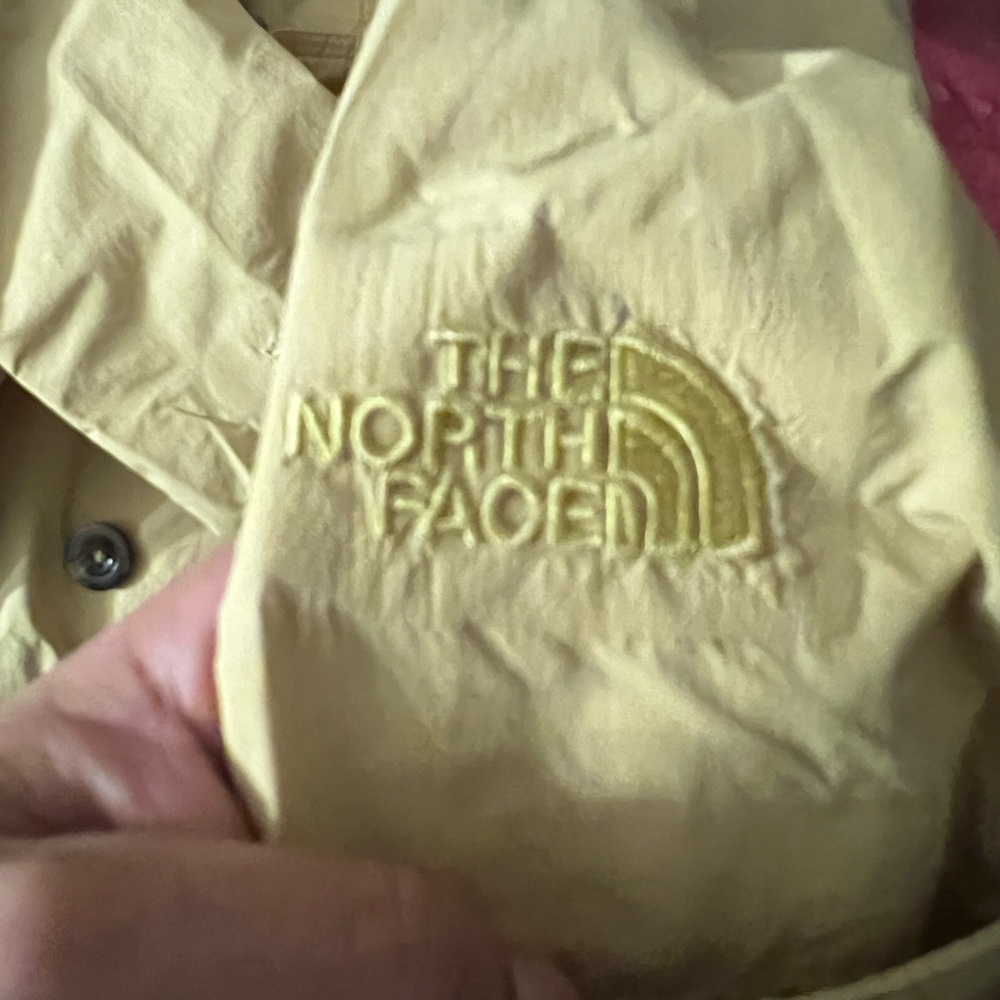 North face jacket - Picture 3 of 3